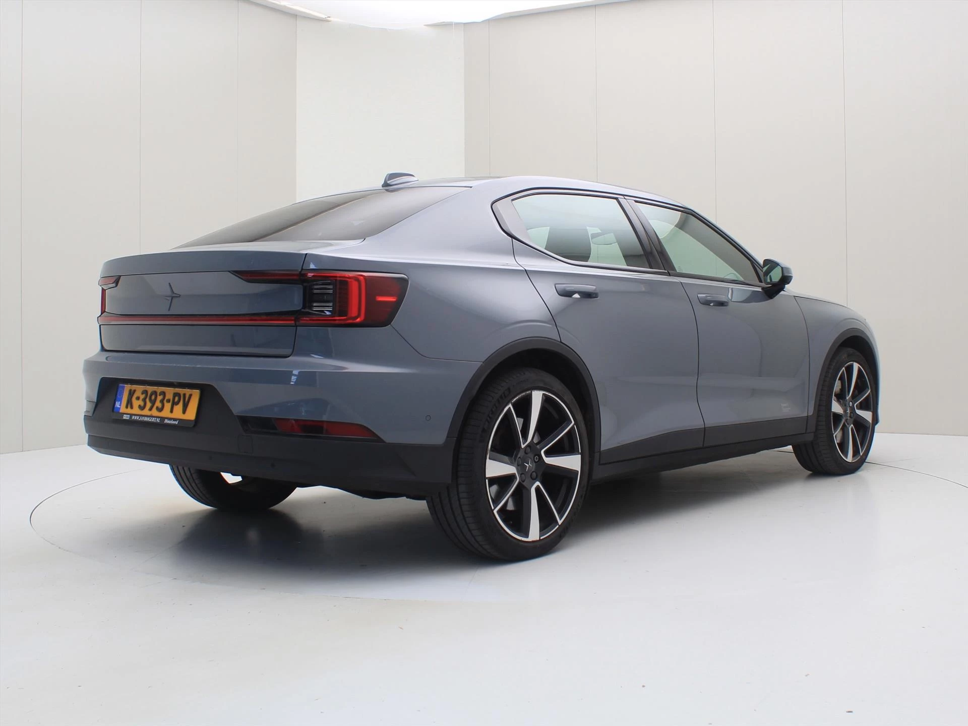 Hoofdafbeelding Polestar 2