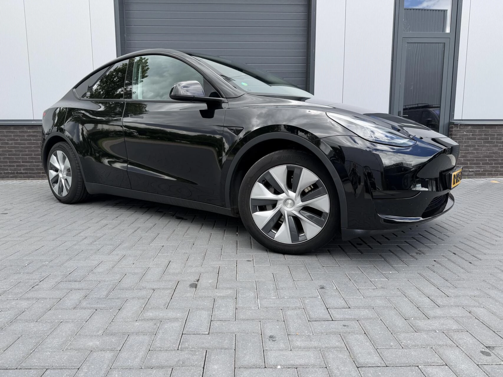 Hoofdafbeelding Tesla Model Y
