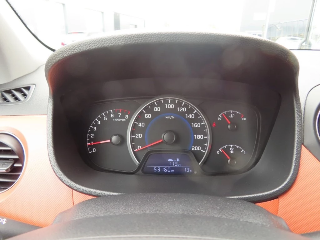 Hoofdafbeelding Hyundai i10