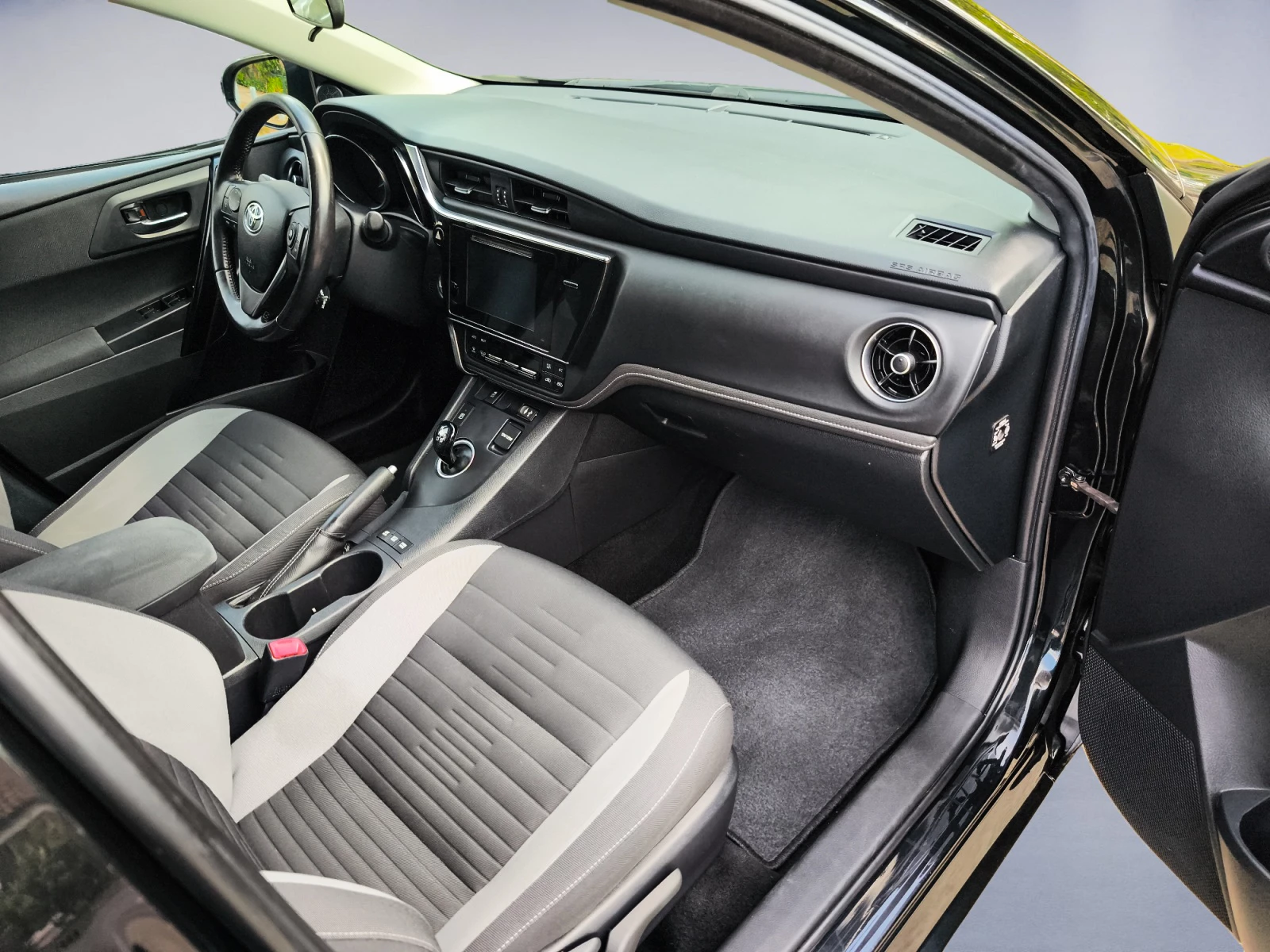 Hoofdafbeelding Toyota Auris