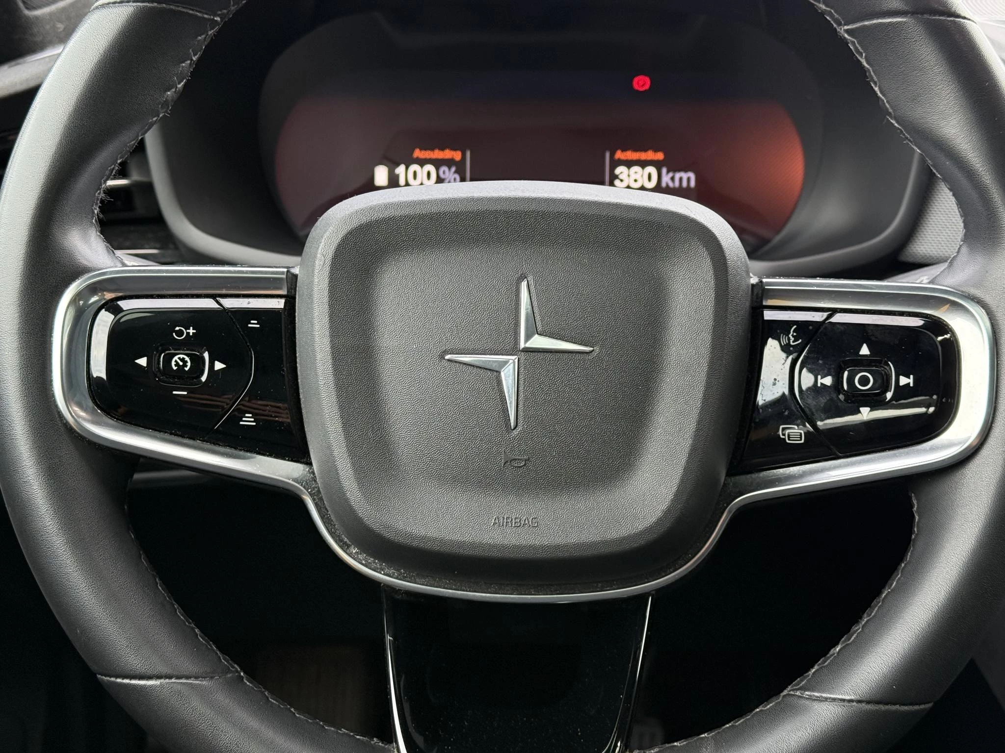 Hoofdafbeelding Polestar 2