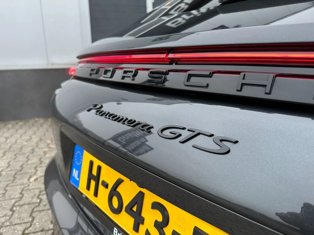 Hoofdafbeelding Porsche Panamera