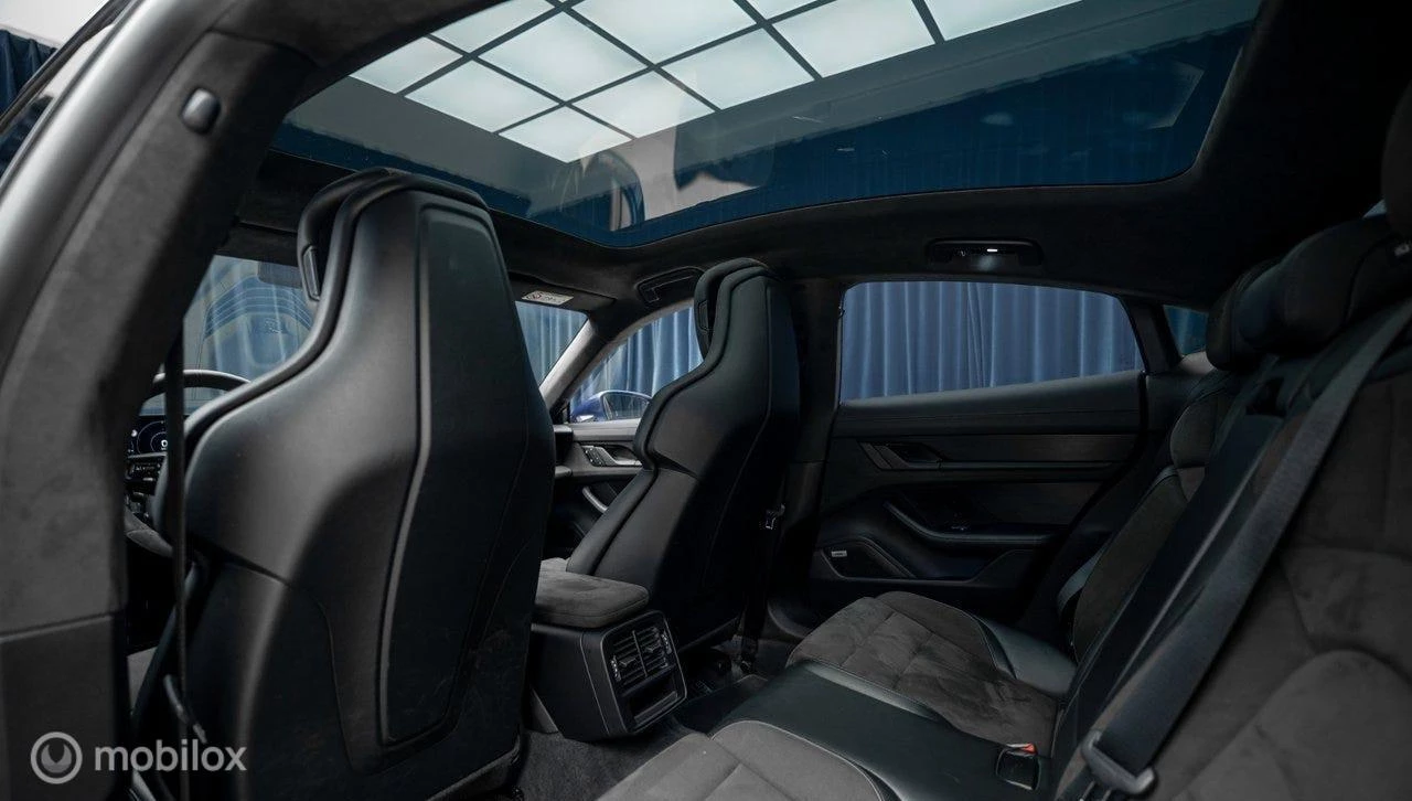 Hoofdafbeelding Porsche Taycan