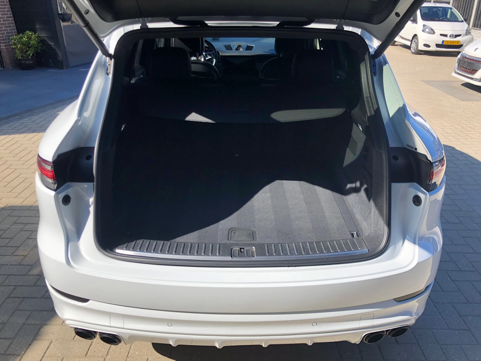 Hoofdafbeelding Porsche Cayenne