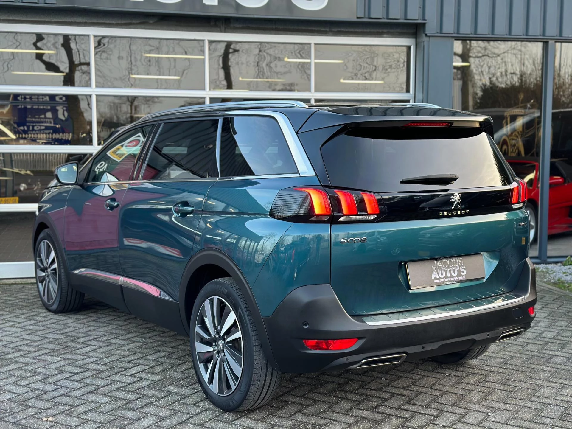 Hoofdafbeelding Peugeot 5008