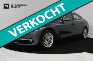BMW 3-serie 318i Luxury Edition (NAVIGATIE, STOELVERWARMING, TREKHAAK AFNEEMBAAR, CAMERA, SPORTSTOELEN)