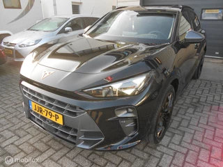 Hoofdafbeelding CUPRA Terramar CUPRA Terramar 1.5 TSI e-Hybrid VZ Performance 272 PK trekh.