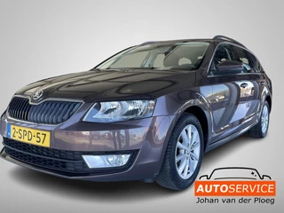 Hoofdafbeelding Škoda Octavia Skoda Octavia Combi 1.2 TSI Greentech Ambition Automaat