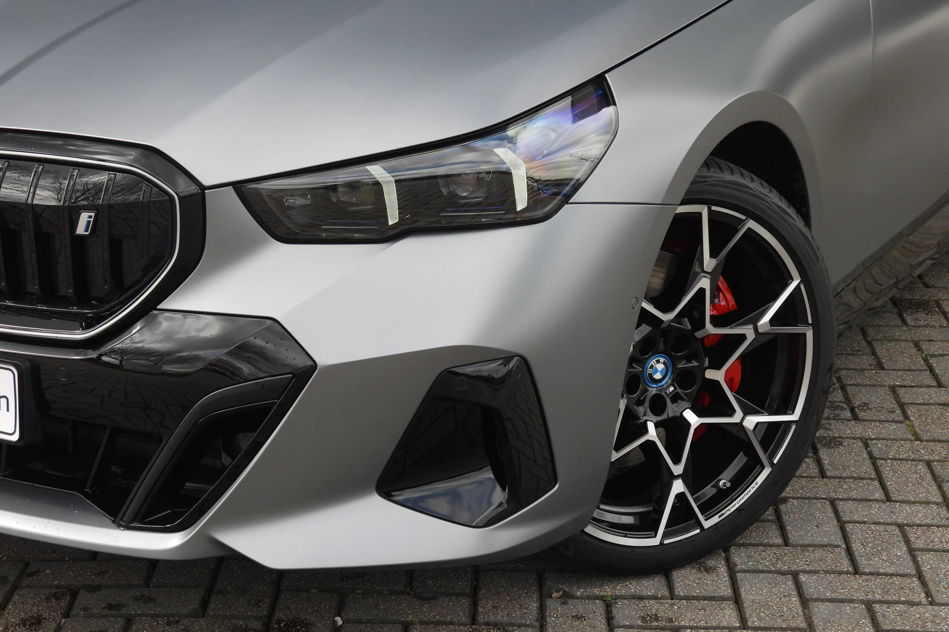 Hoofdafbeelding BMW i5