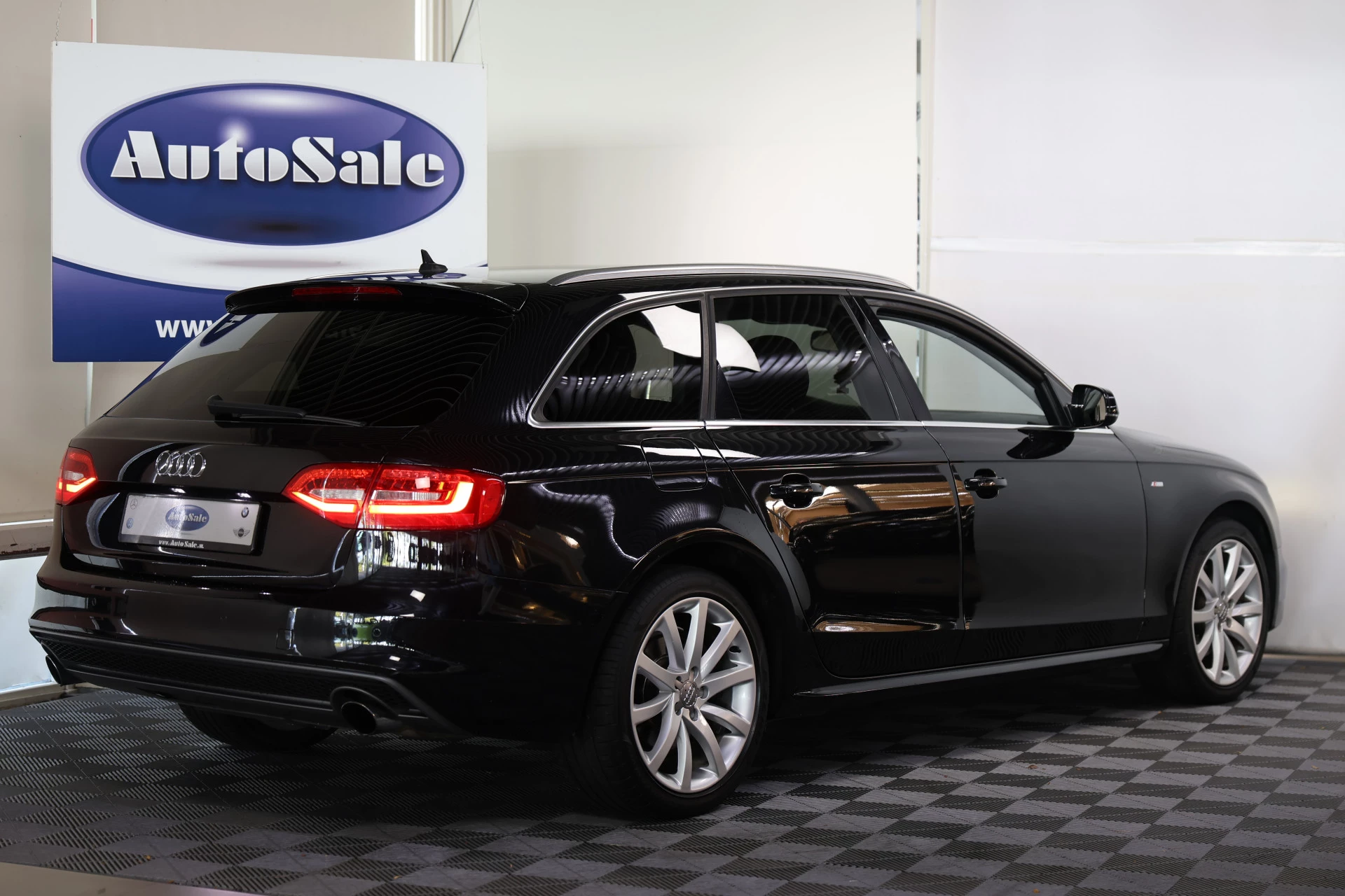 Hoofdafbeelding Audi A4