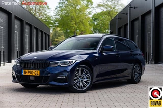 BMW 3-serie 330e M-Sport *Pano* Stuurverw* HUD* Leder* ACC*