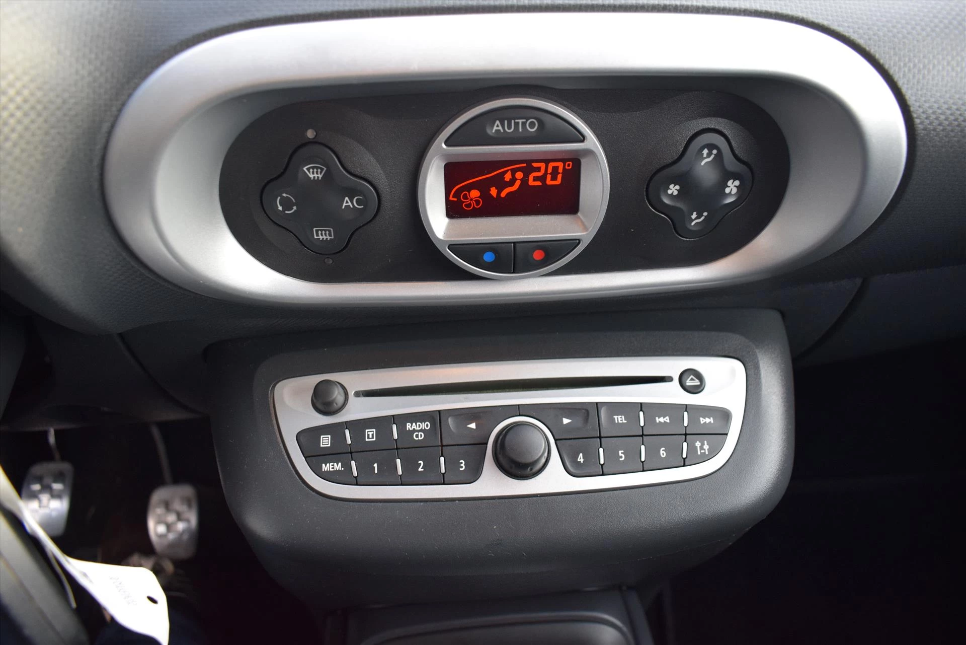 Hoofdafbeelding Renault Wind