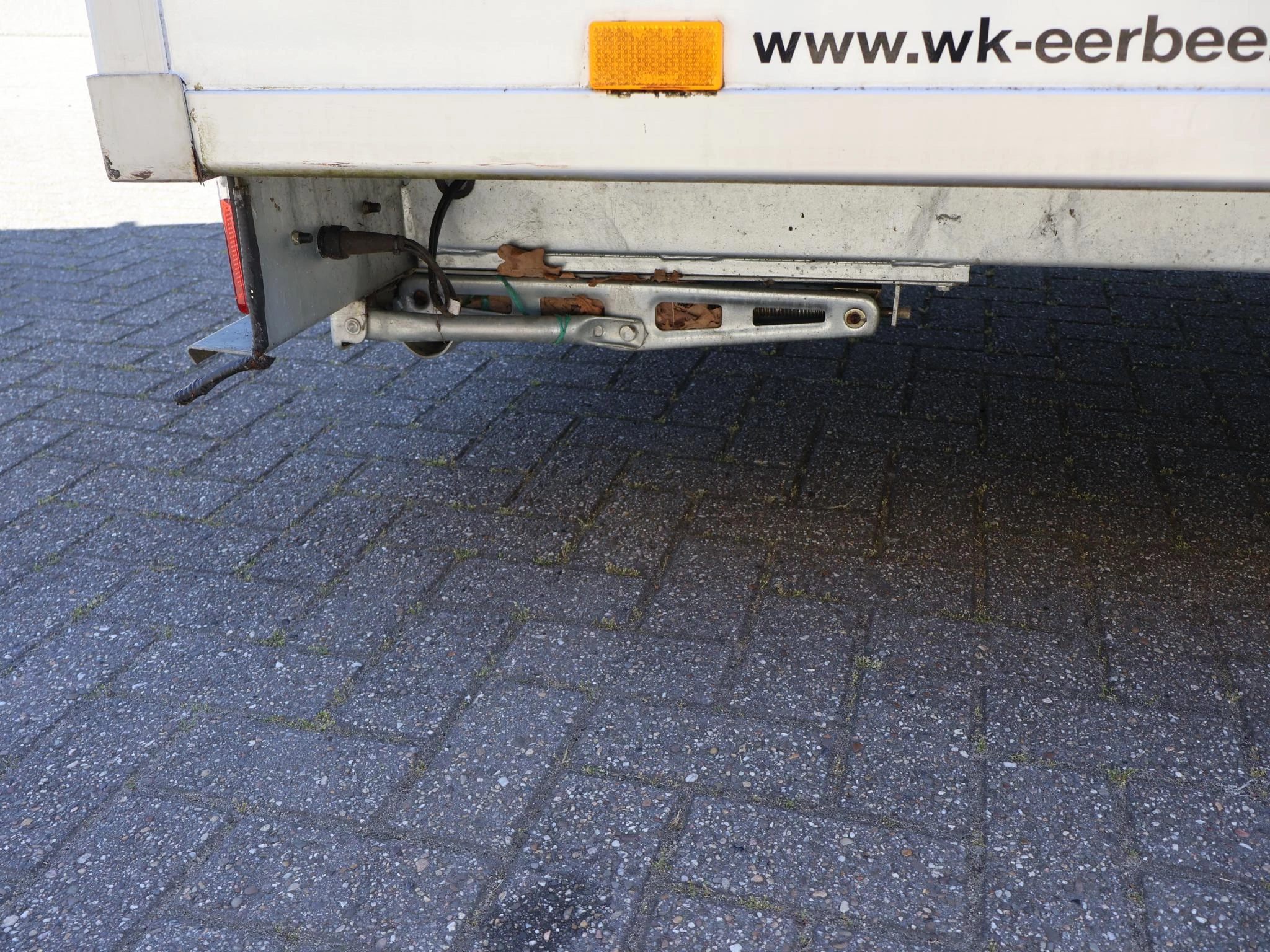 Hoofdafbeelding Dutch trailers DT13H VERKOOPWAGEN AANHANGER MET VERKOOPKLEP