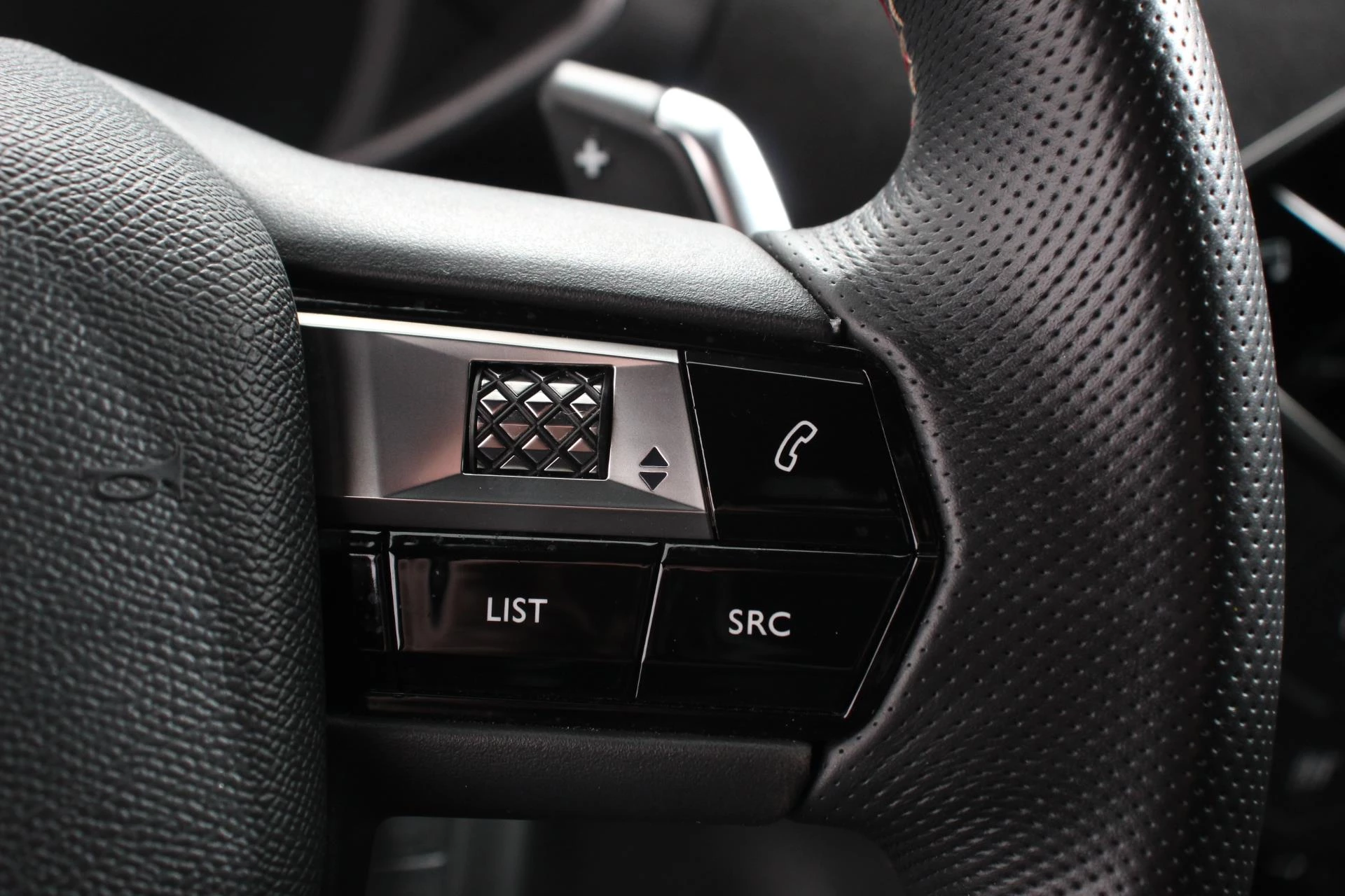 Hoofdafbeelding DS DS 3