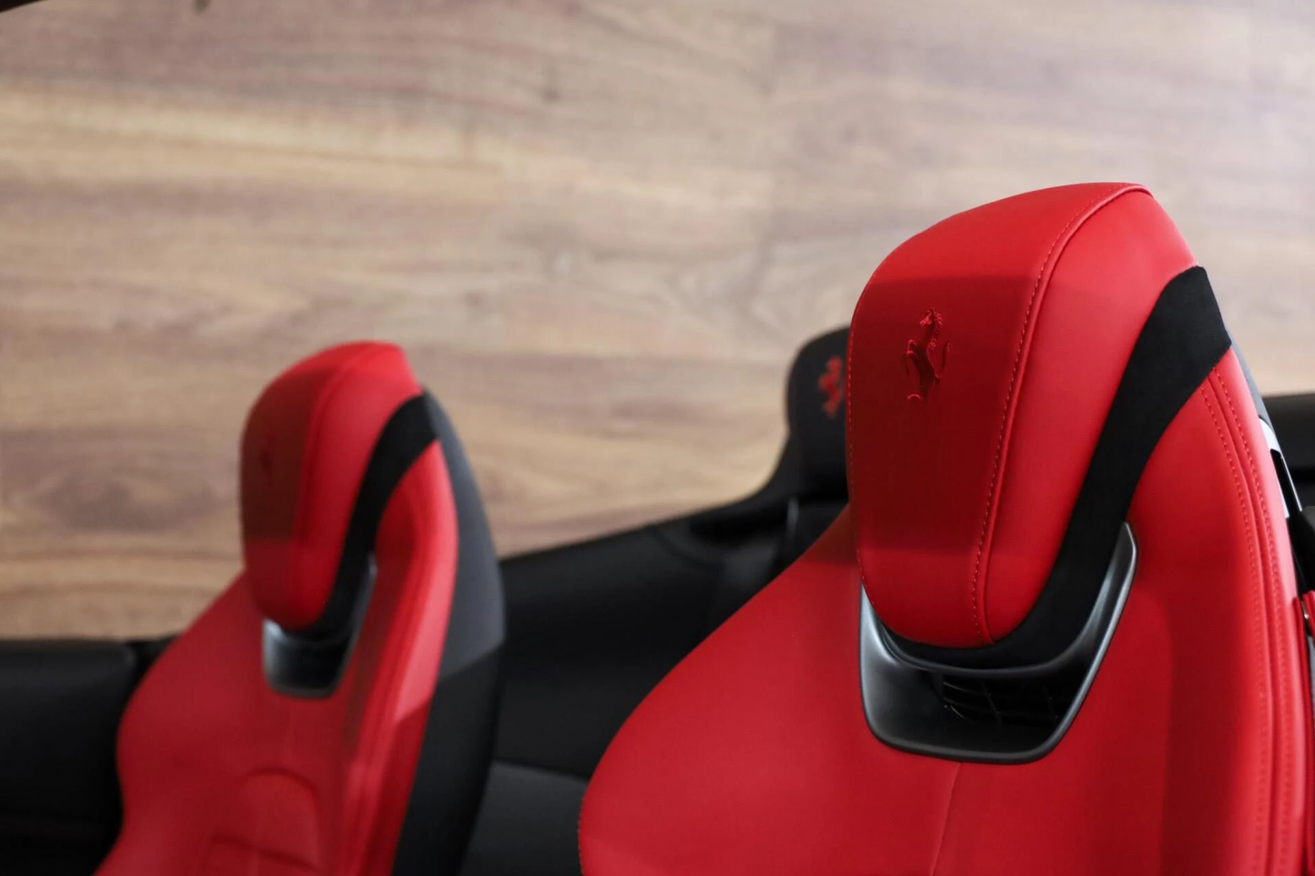 Hoofdafbeelding Ferrari Roma