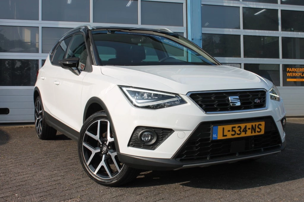 Hoofdafbeelding SEAT Arona