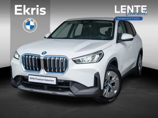 BMW iX1 xDrive30 | Driving Assistant Plus | Achteruitrijcamera | Sportstoelen | PDC | 17'' | Lentevoordeel