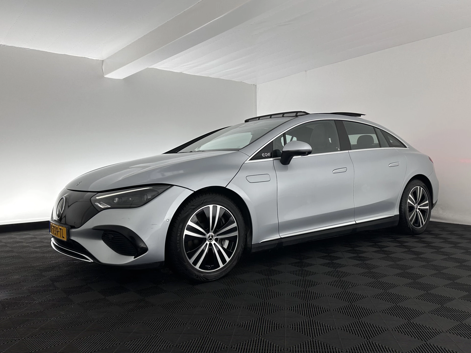 Hoofdafbeelding Mercedes-Benz EQE