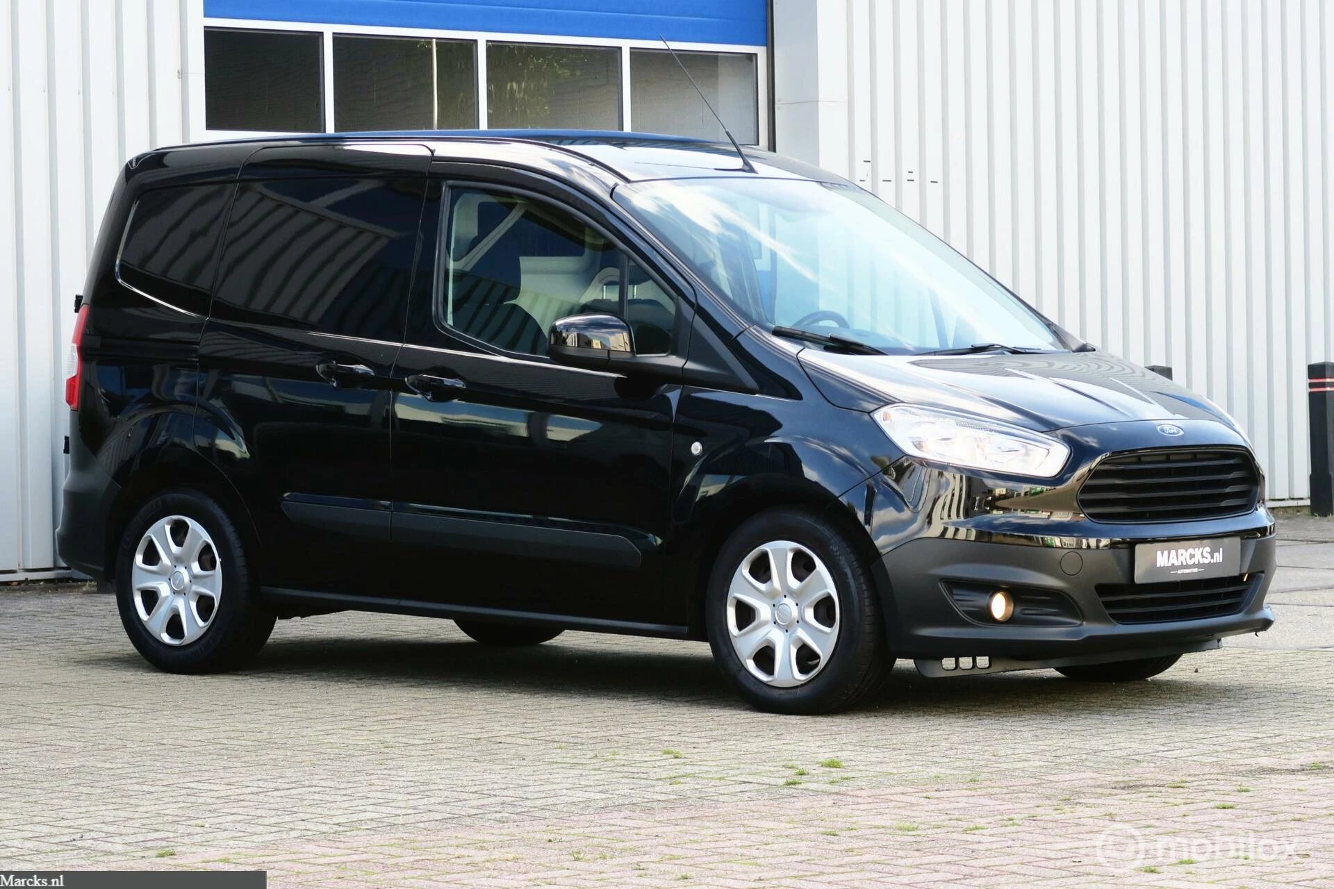 Hoofdafbeelding Ford Transit Courier