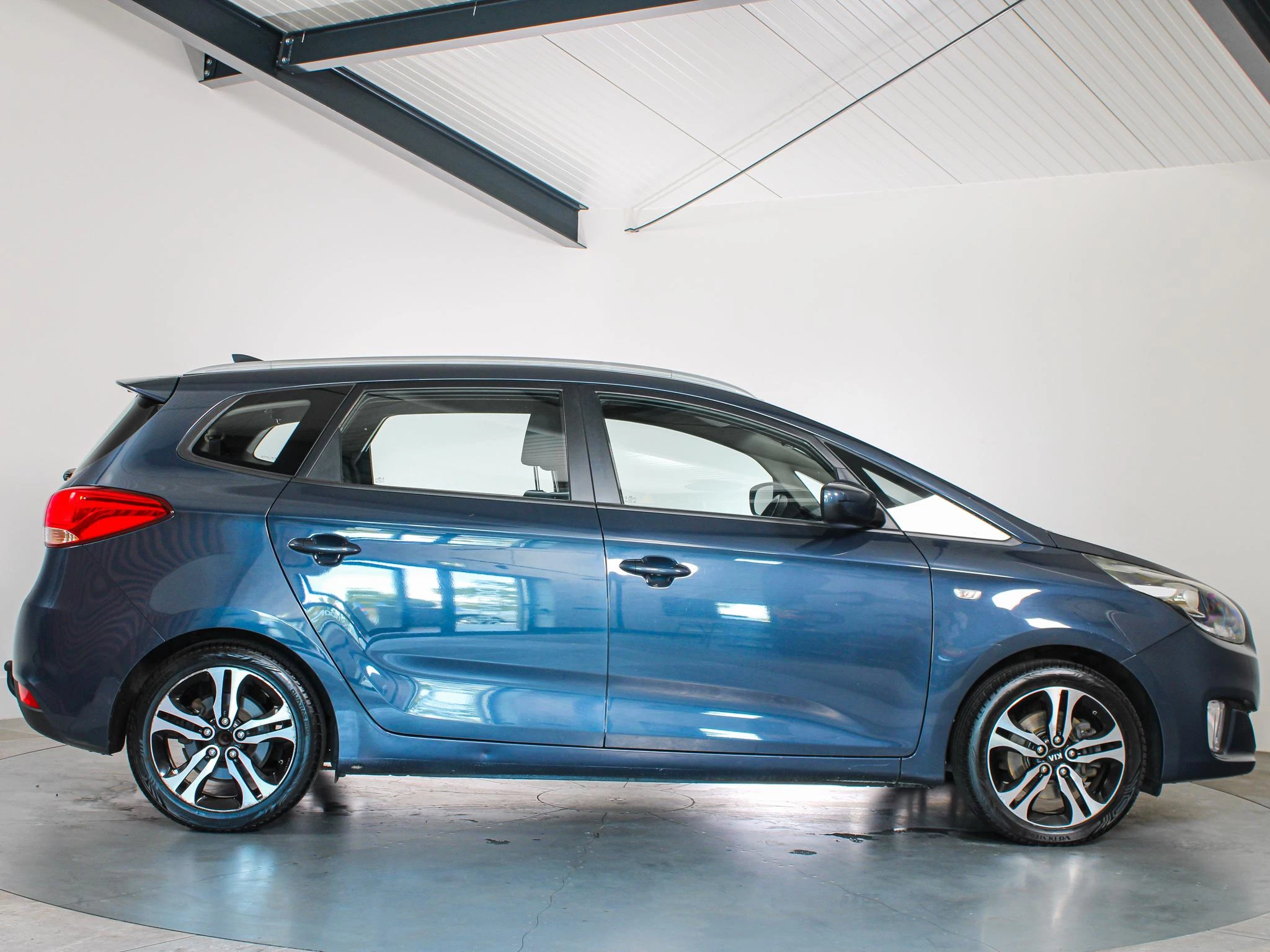 Hoofdafbeelding Kia Carens