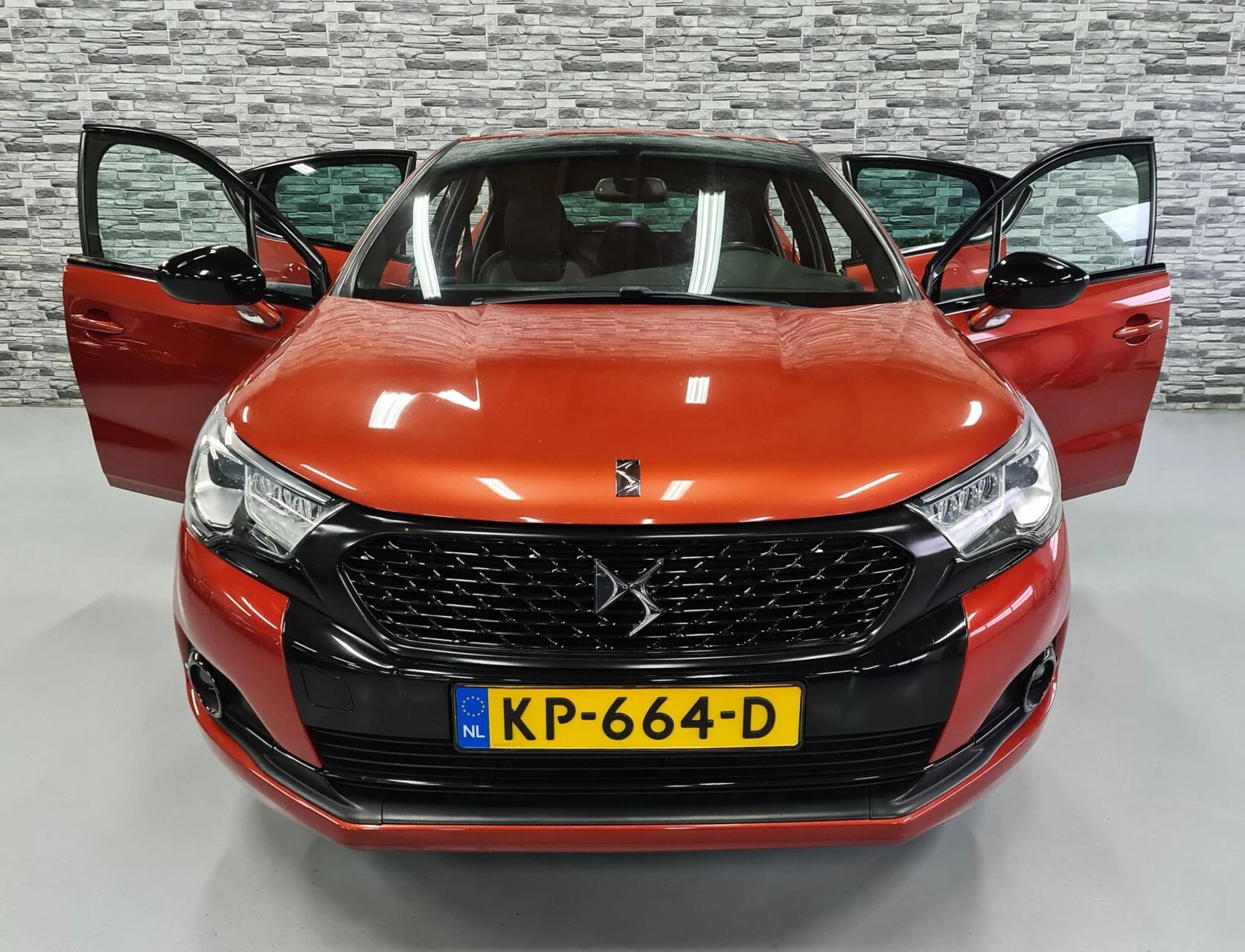 Hoofdafbeelding DS DS 4