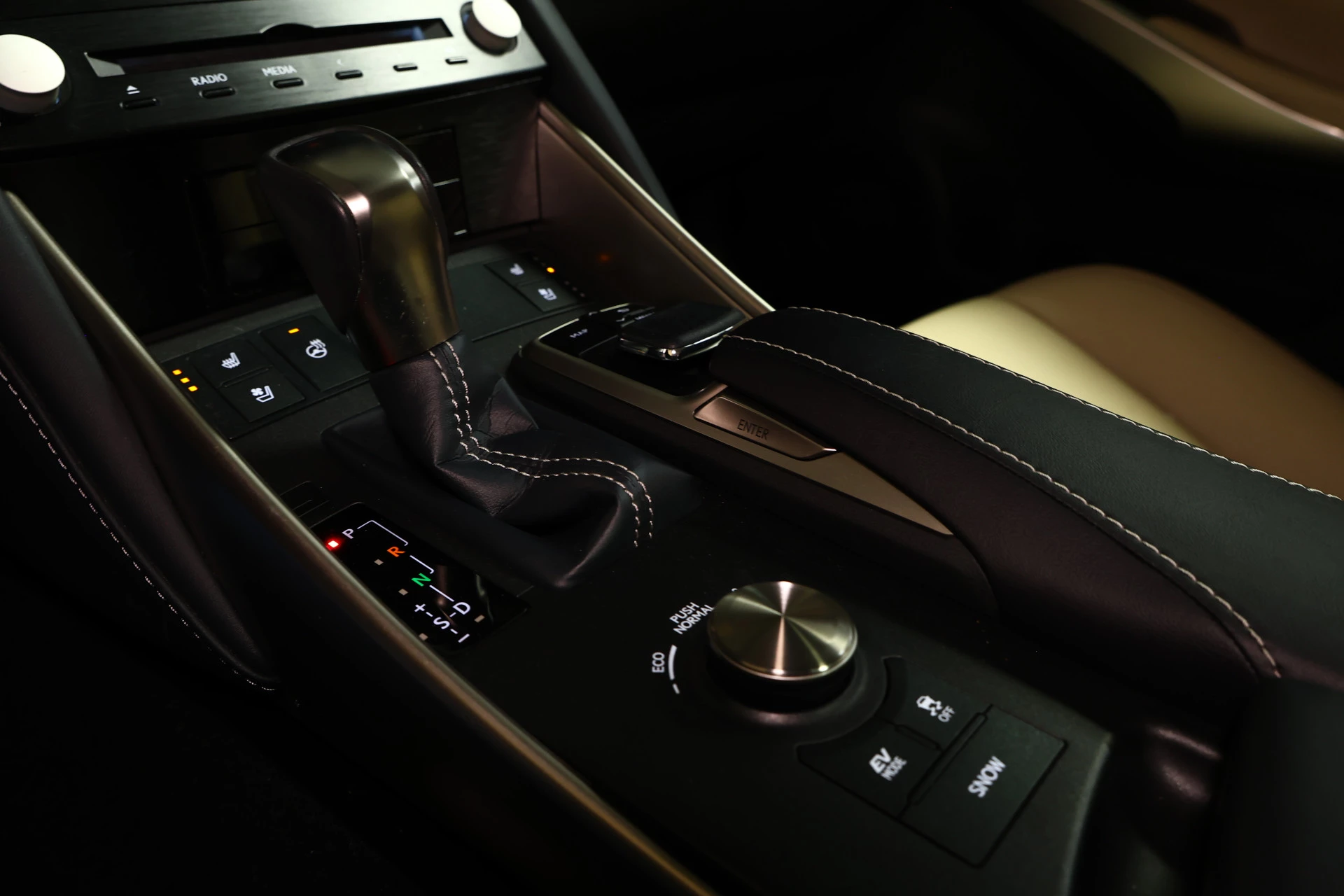 Hoofdafbeelding Lexus IS