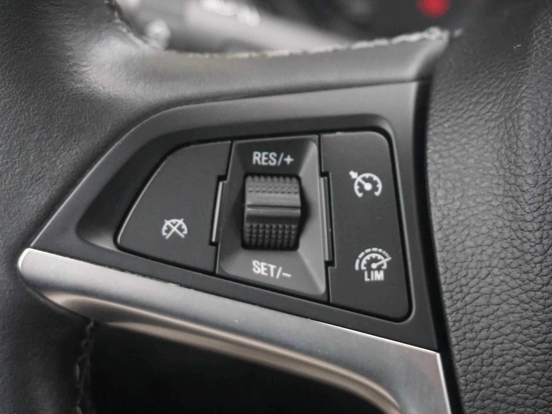 Hoofdafbeelding Opel Mokka X