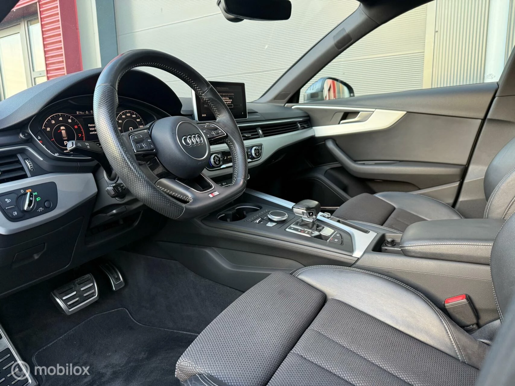 Hoofdafbeelding Audi A4