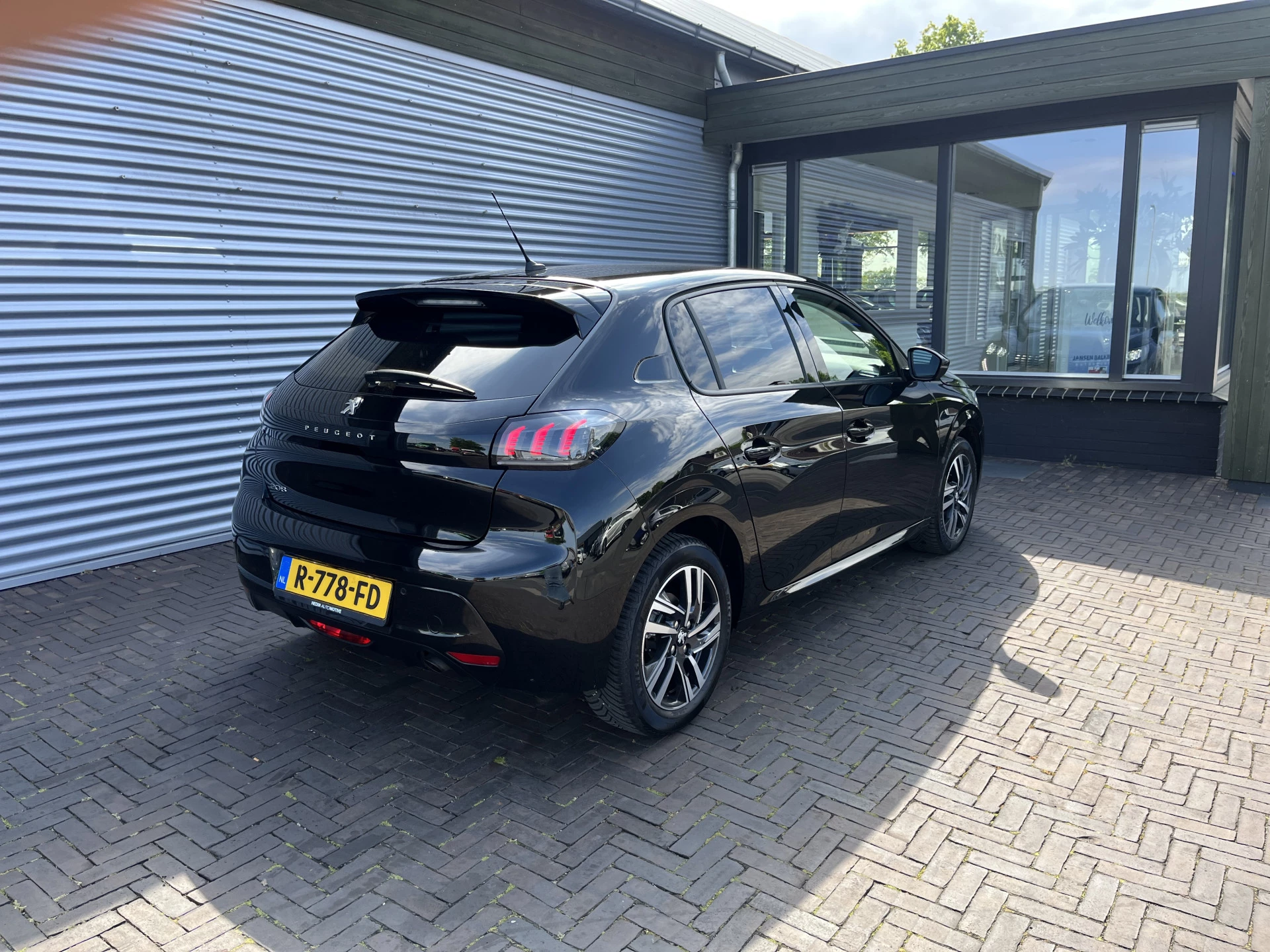 Hoofdafbeelding Peugeot 208