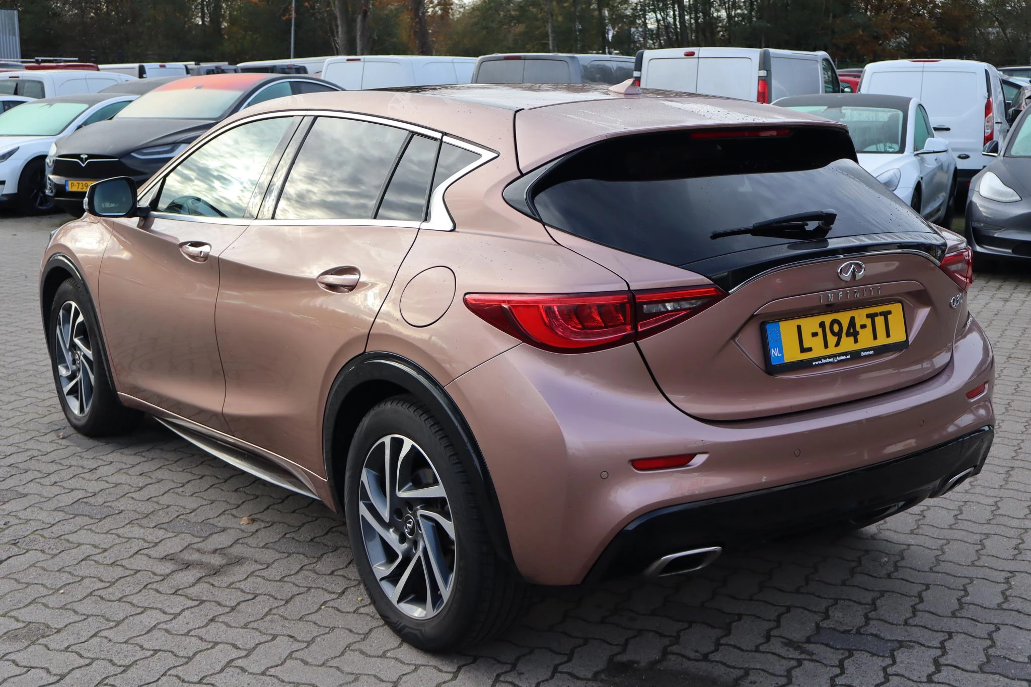 Hoofdafbeelding Infiniti Q