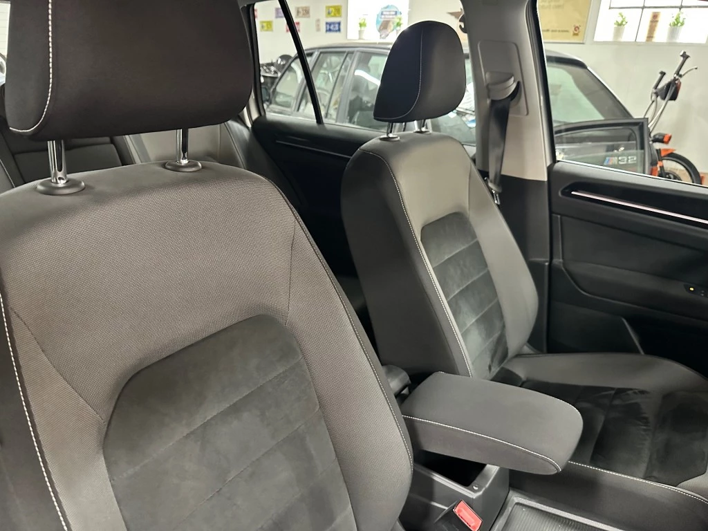 Hoofdafbeelding Volkswagen Golf Sportsvan