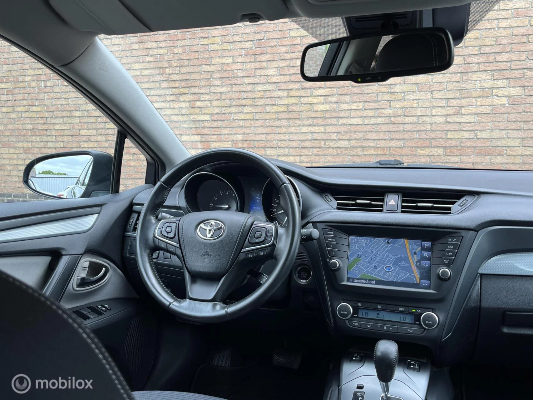 Hoofdafbeelding Toyota Avensis