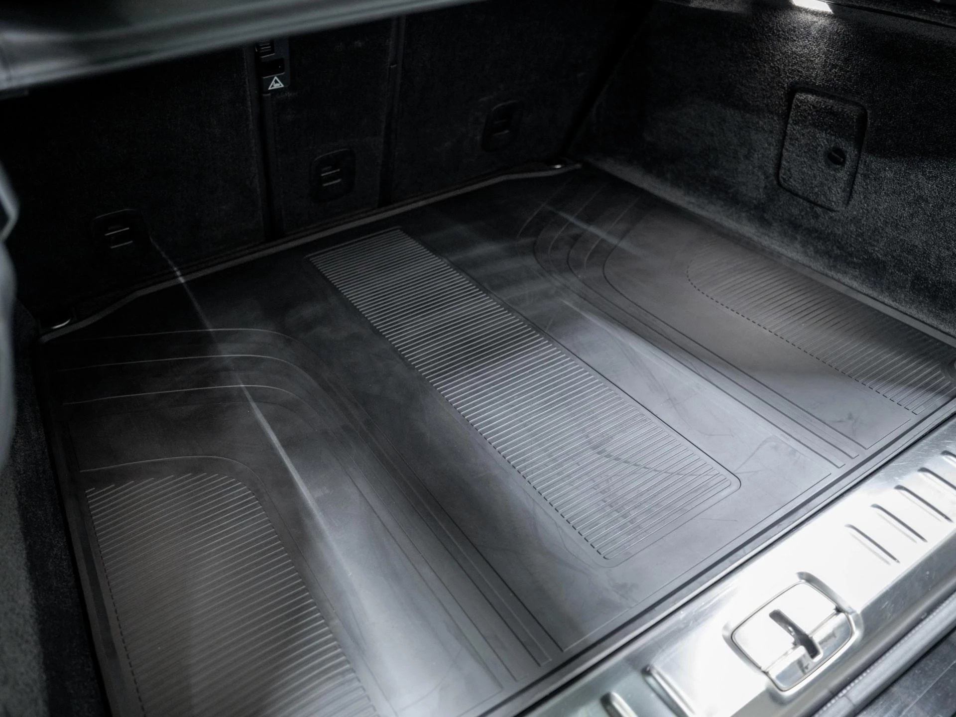 Hoofdafbeelding Aston Martin DBX