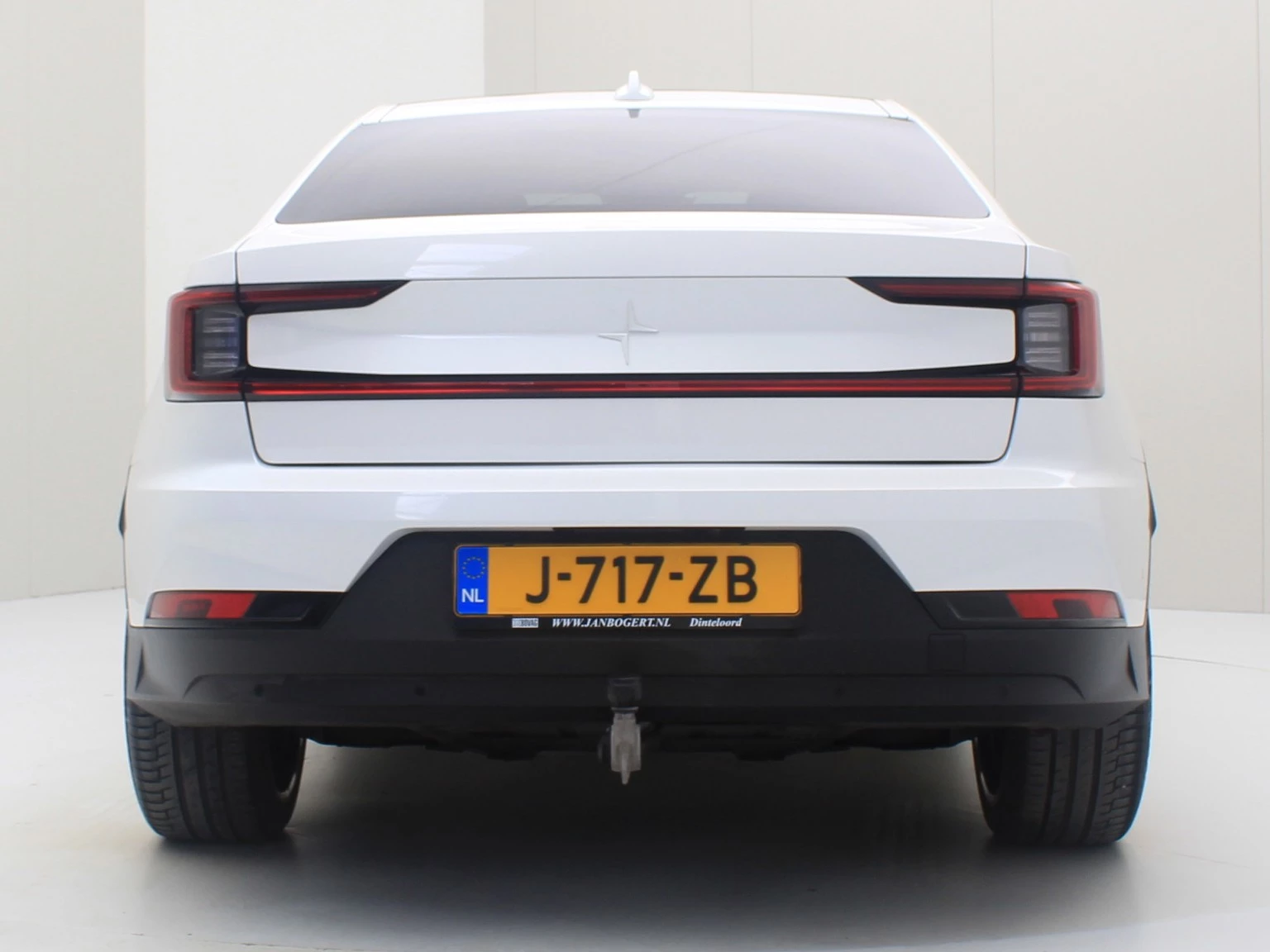 Hoofdafbeelding Polestar 2