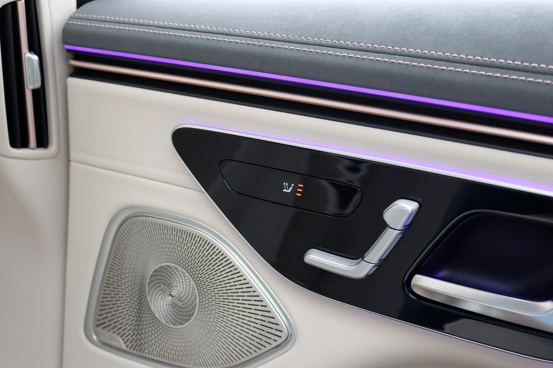Hoofdafbeelding Mercedes-Benz EQS