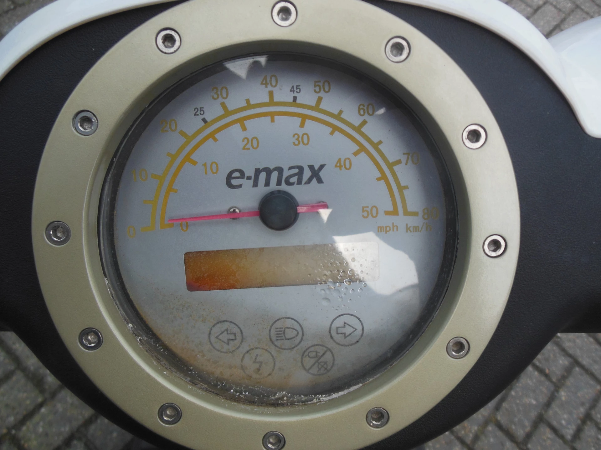 Hoofdafbeelding E-Max Snorscooter