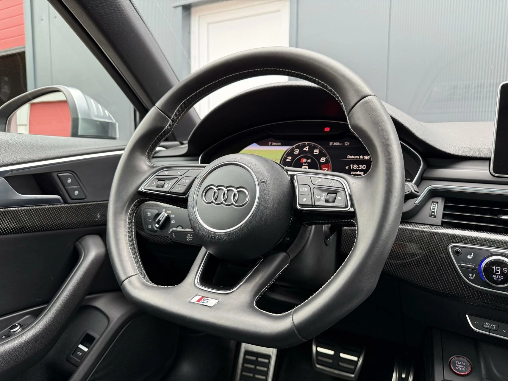 Hoofdafbeelding Audi S4