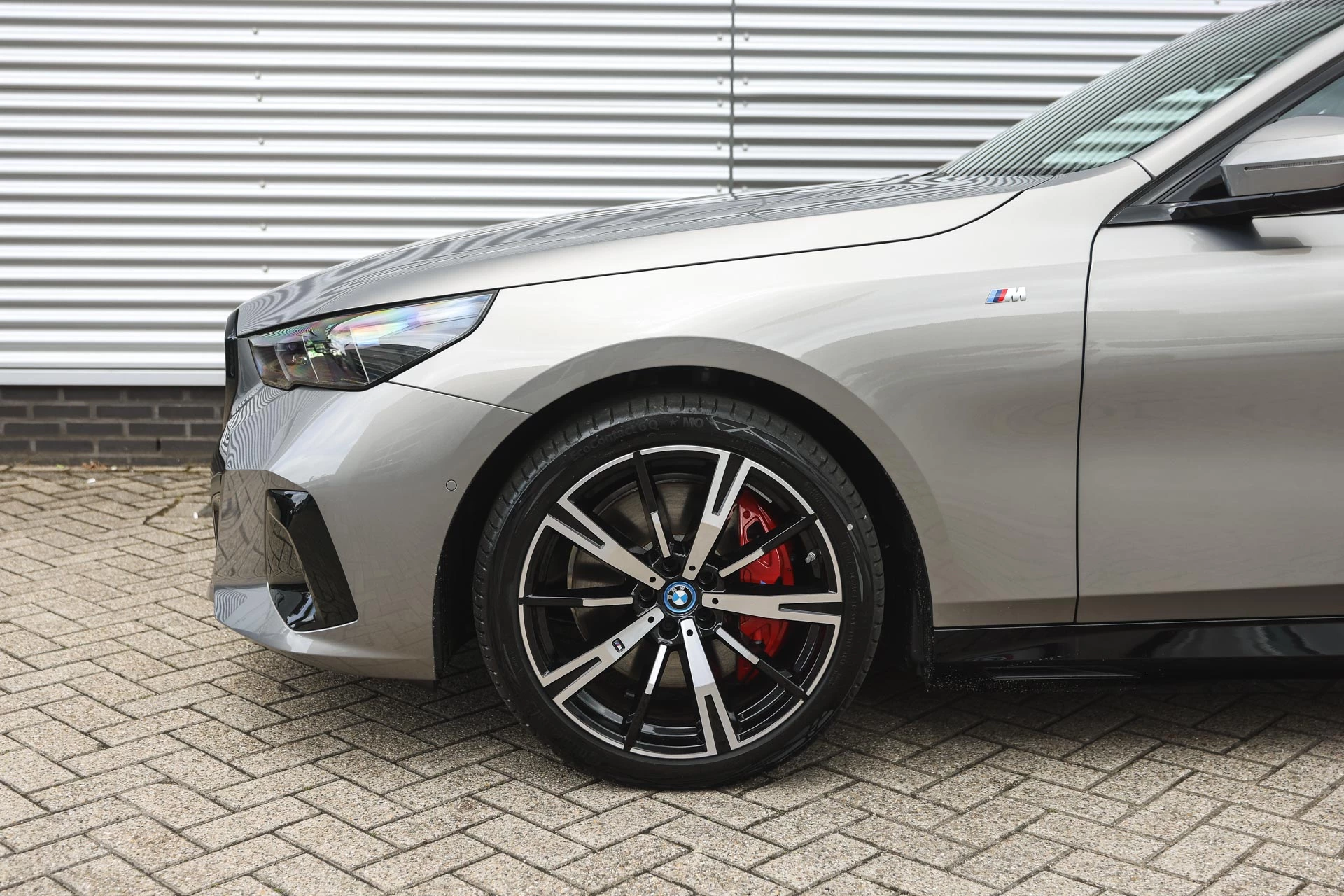 Hoofdafbeelding BMW i5