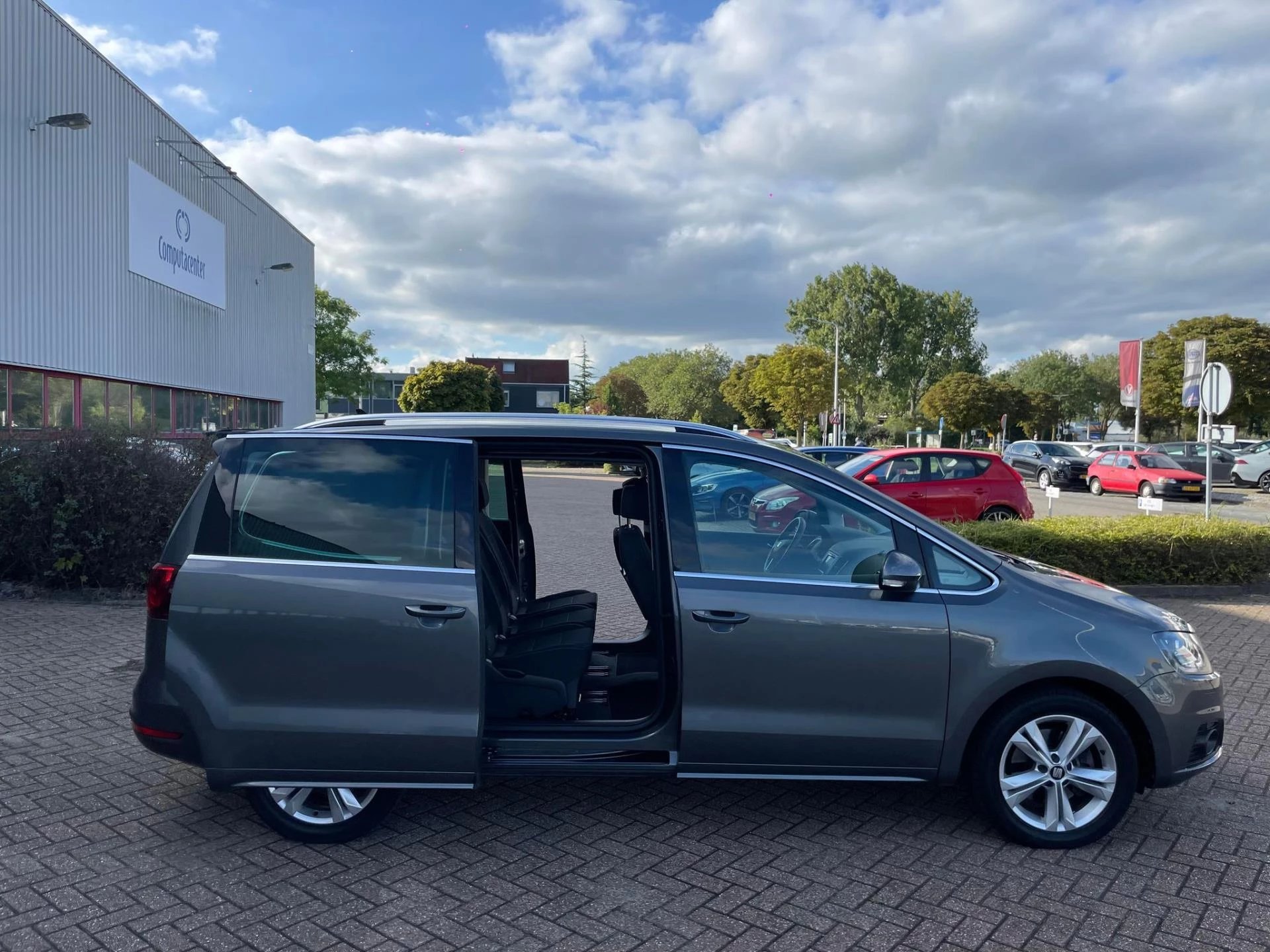 Hoofdafbeelding SEAT Alhambra