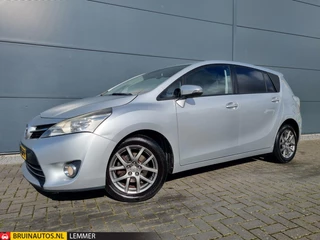 Hoofdafbeelding Toyota Verso Toyota Verso 2.0 Business Airco Camera Cruise Navi Marge