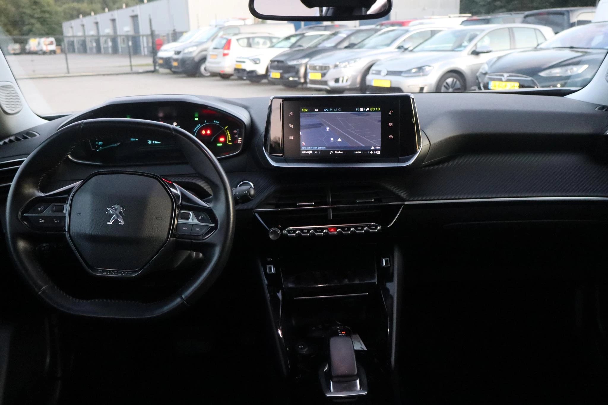 Hoofdafbeelding Peugeot e-2008