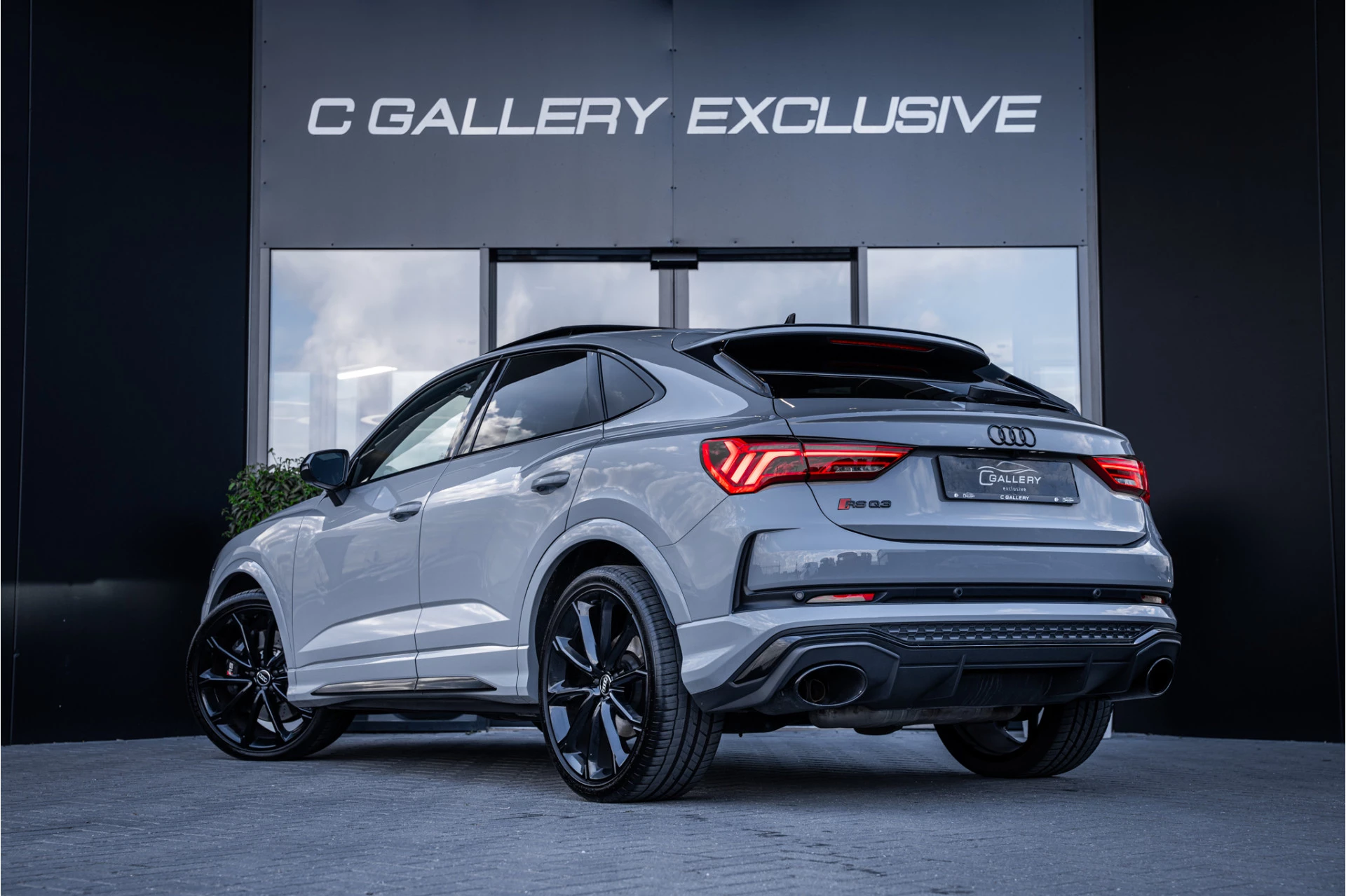 Hoofdafbeelding Audi RSQ3