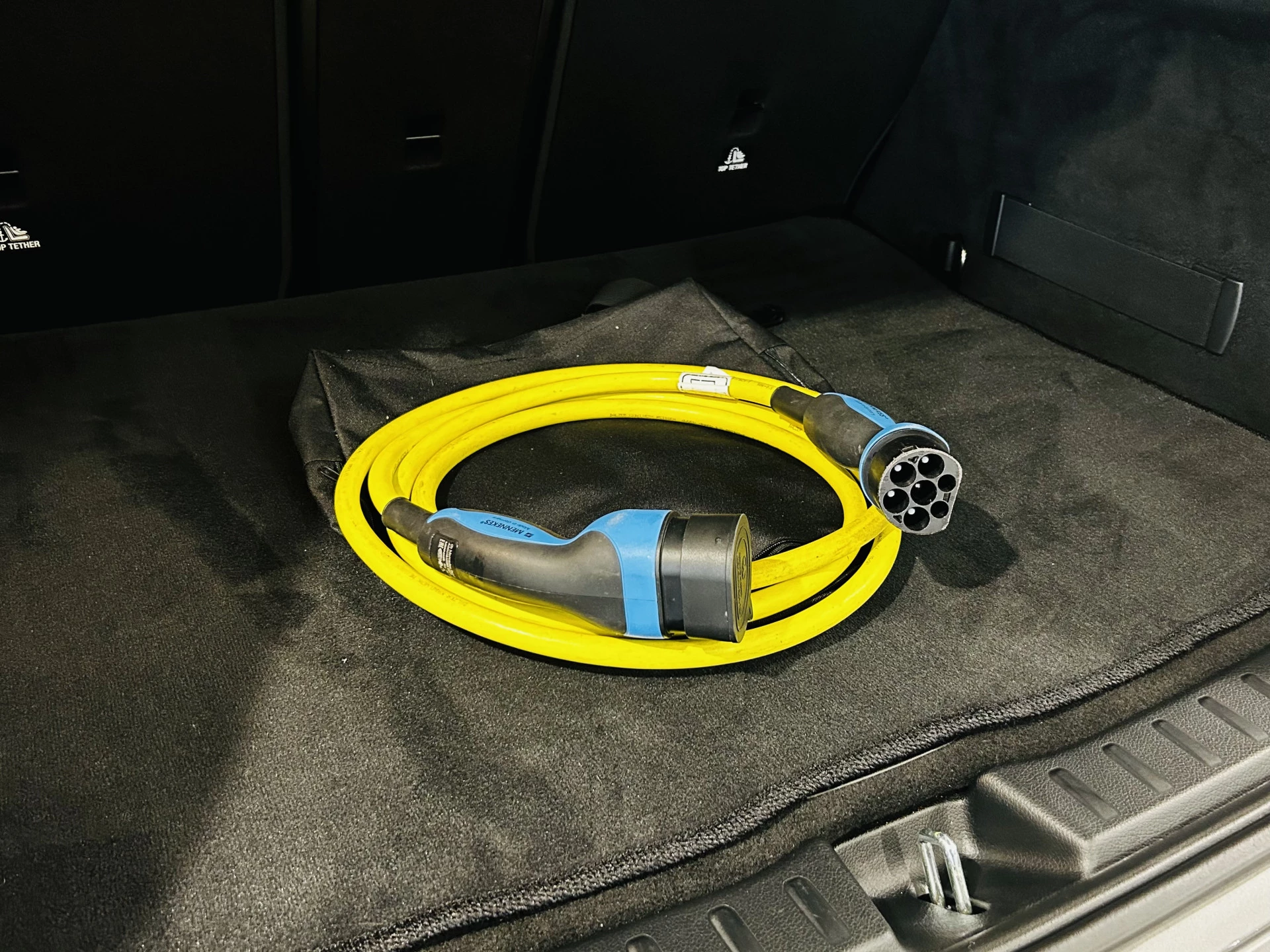 Hoofdafbeelding Mercedes-Benz EQA