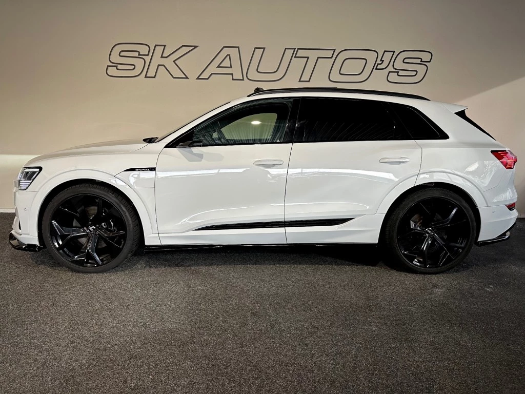 Hoofdafbeelding Audi e-tron