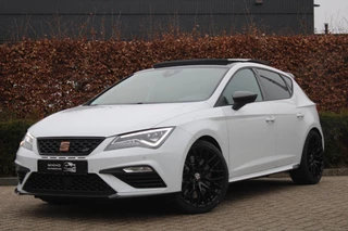 Hoofdafbeelding SEAT Leon SEAT Leon 2.0 TSI 290 CUPRA | Carbon Edition | Panoramadak | Schaalstoelen | Sfeerverlichting | Virtual dashboard | Lane assist |