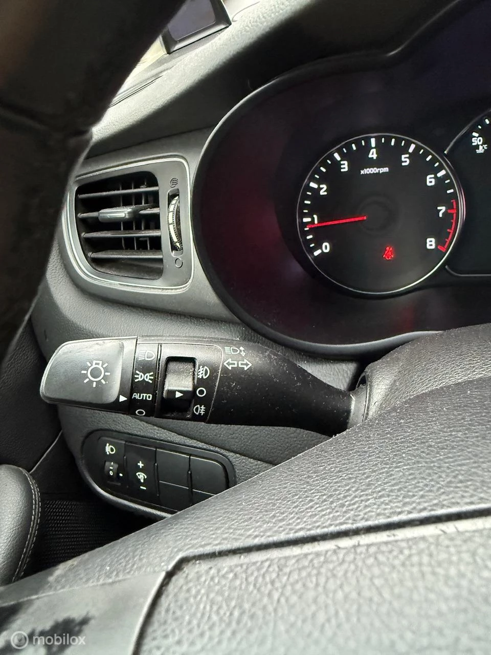 Hoofdafbeelding Kia Carens