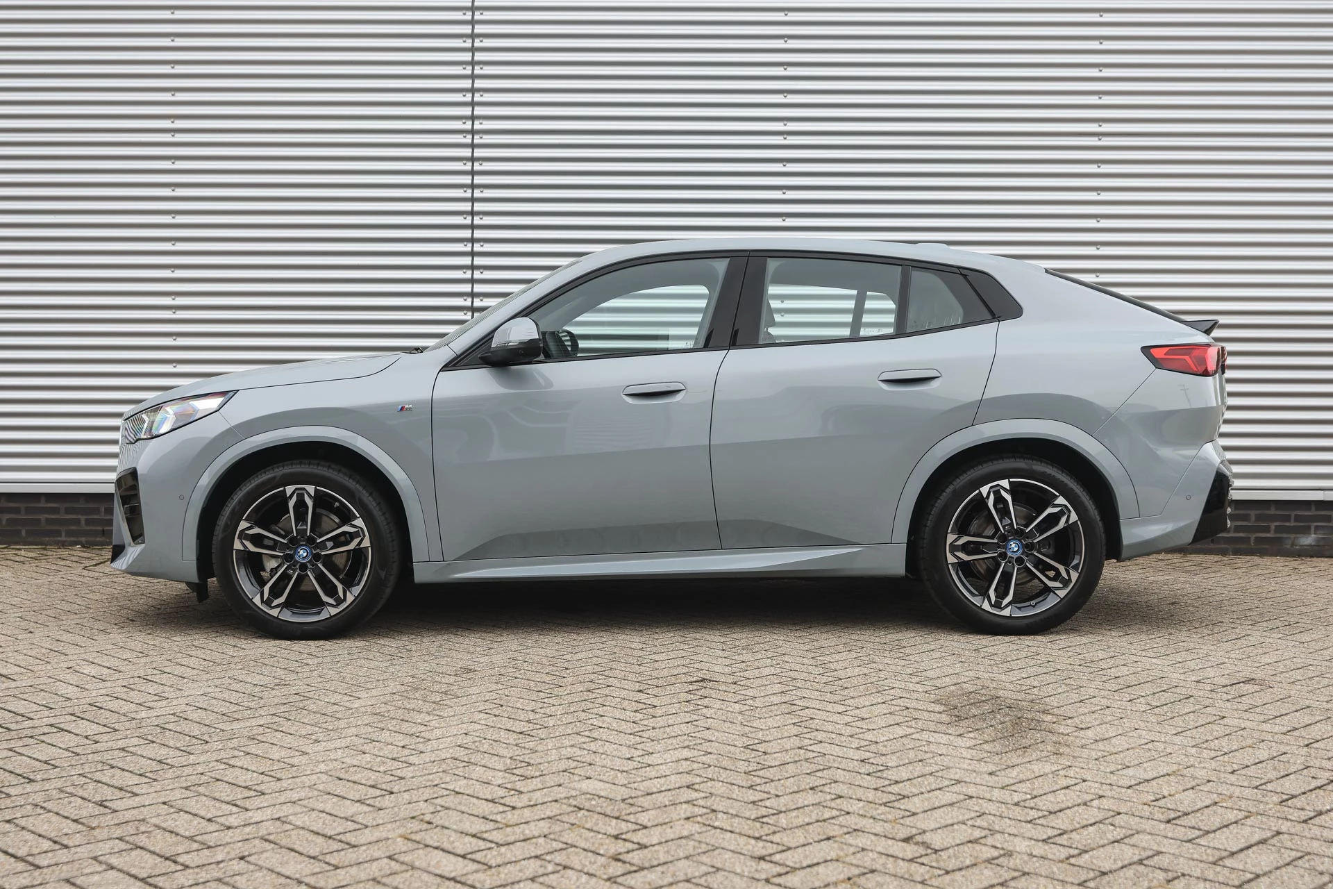 Hoofdafbeelding BMW iX2
