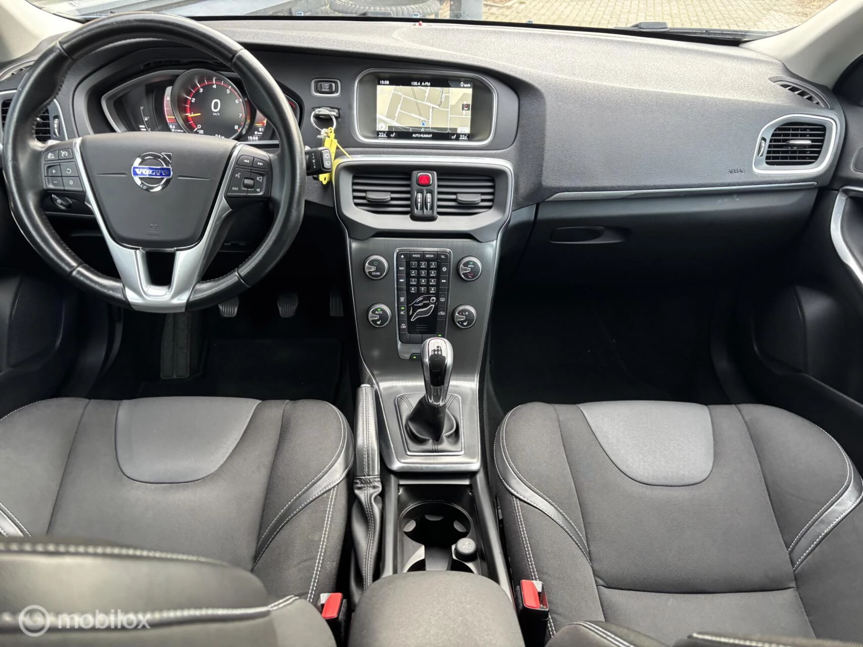 Hoofdafbeelding Volvo V40