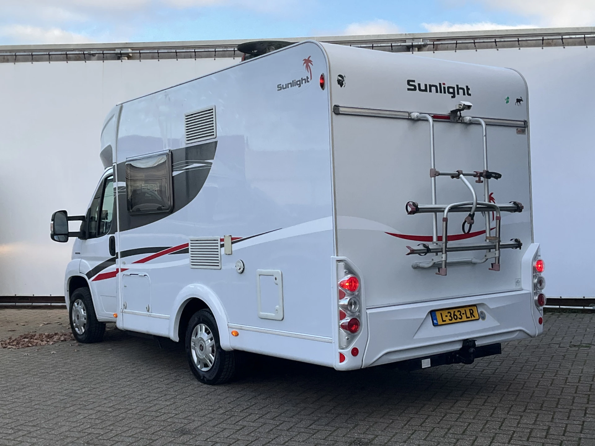 Hoofdafbeelding Carado T 59 2.3 131pk Airco Cruise Trekhaak Fietsendrager 2-Persoons Sunlight Carado