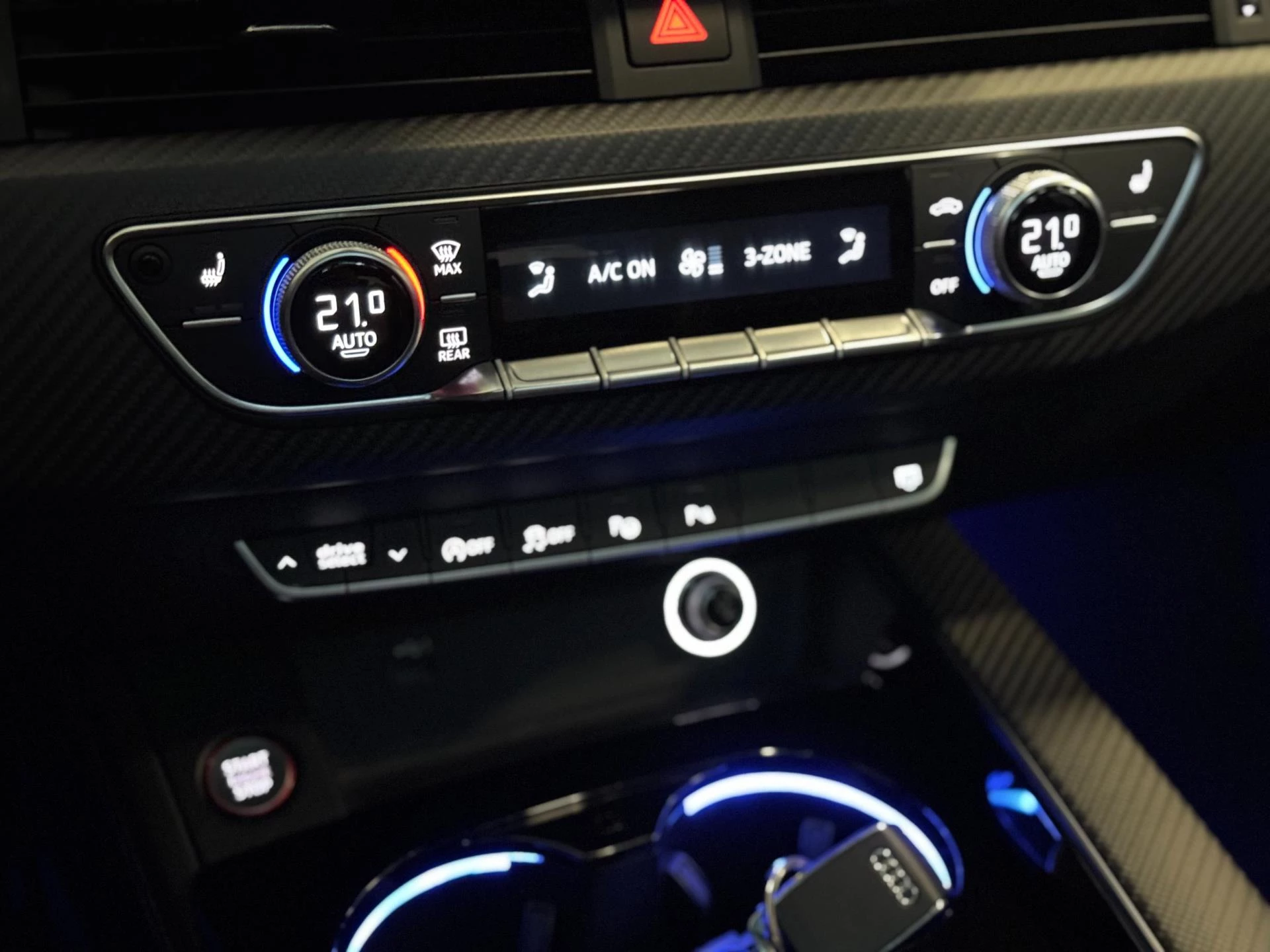 Hoofdafbeelding Audi S4